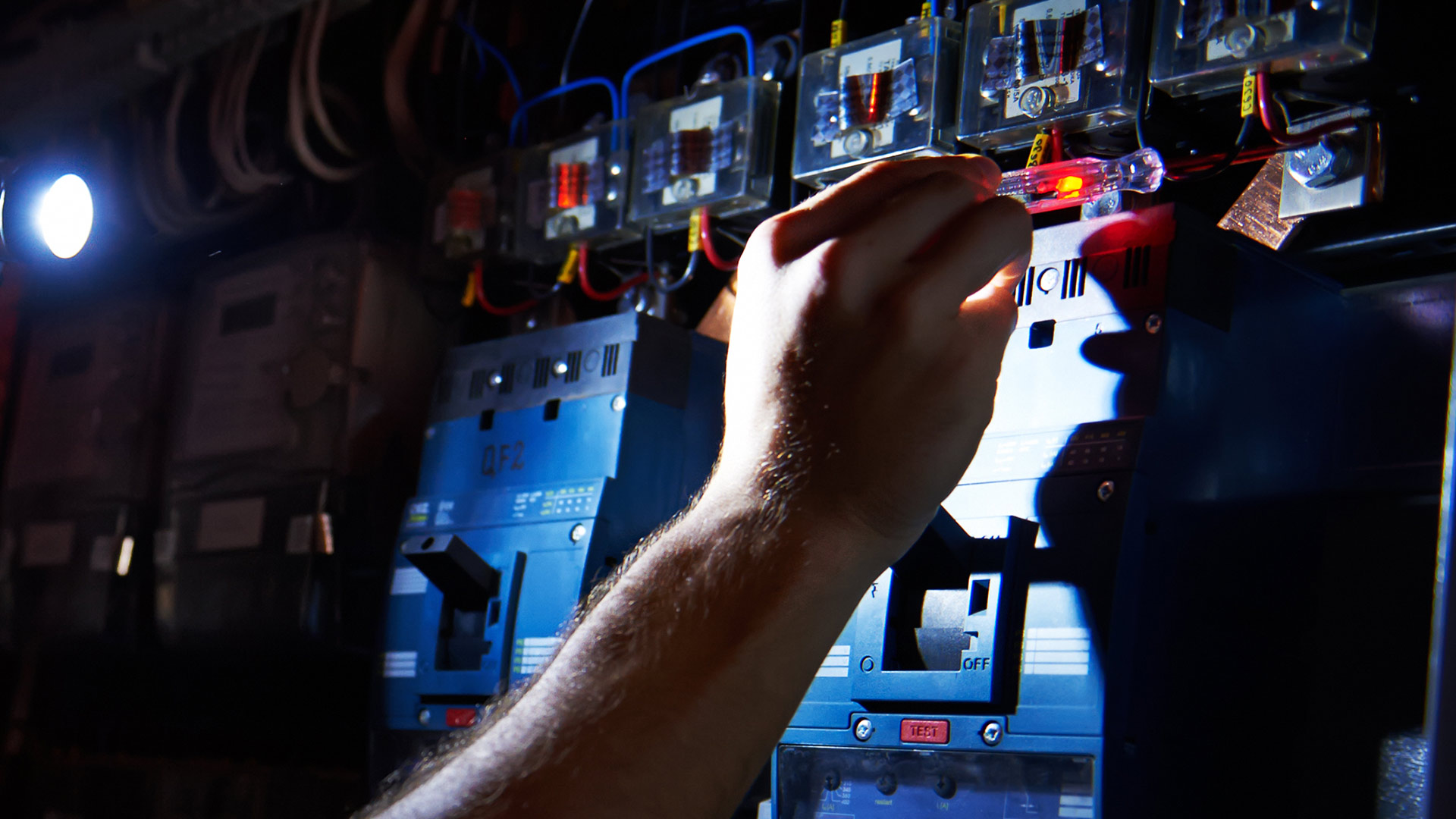 Electrical Testing & Maintenance - Haugland Group